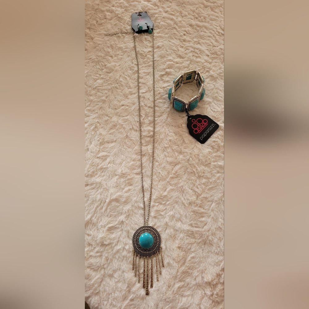 Paparazzi Necklace, Earrings & Bracelet - NWT